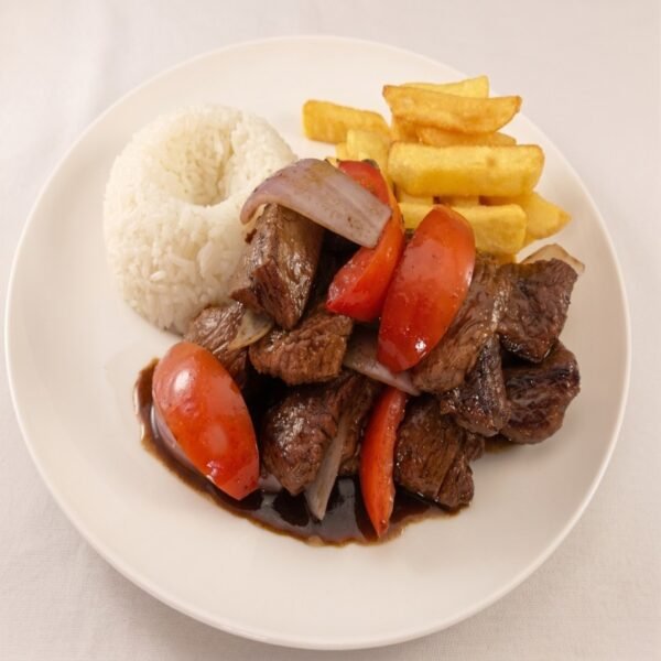 lomo saltado carne