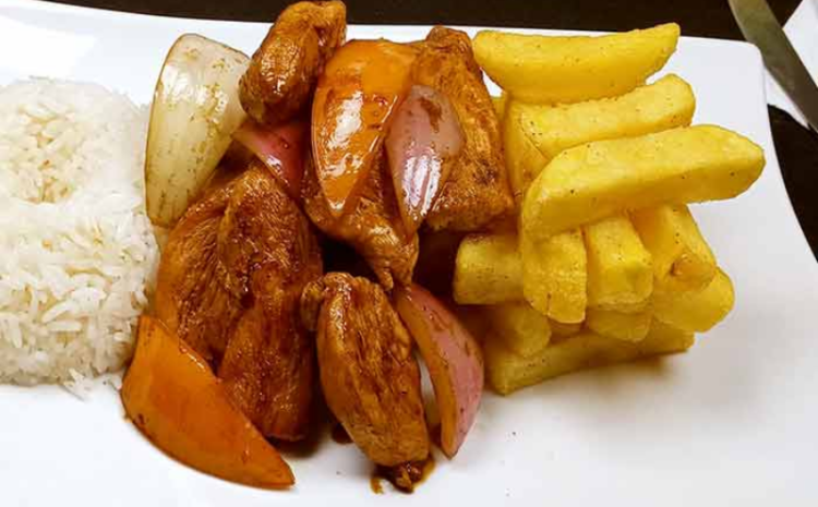 Pollo salteado Peruano