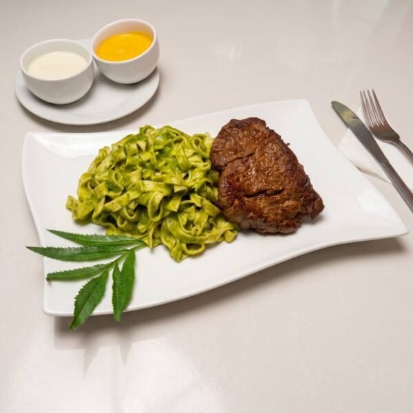 tallarin verde con filete de vacuno